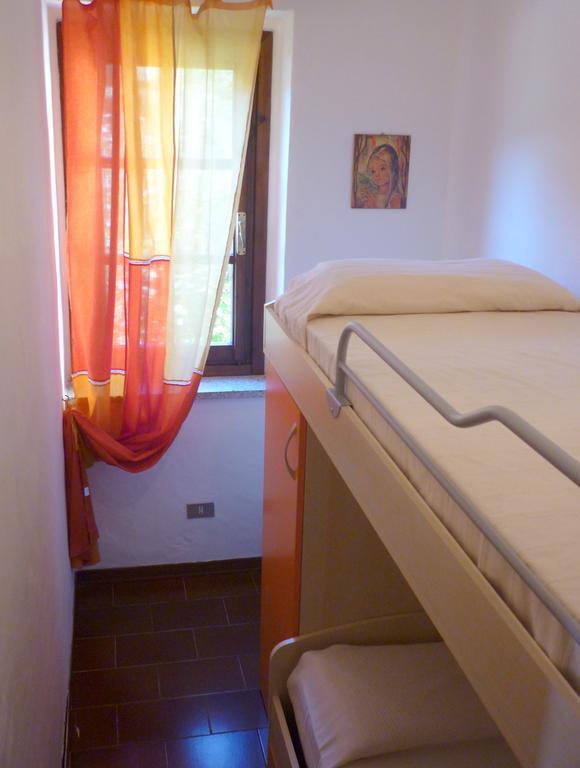 Appartamenti Cannigione La Conia Номер фото
